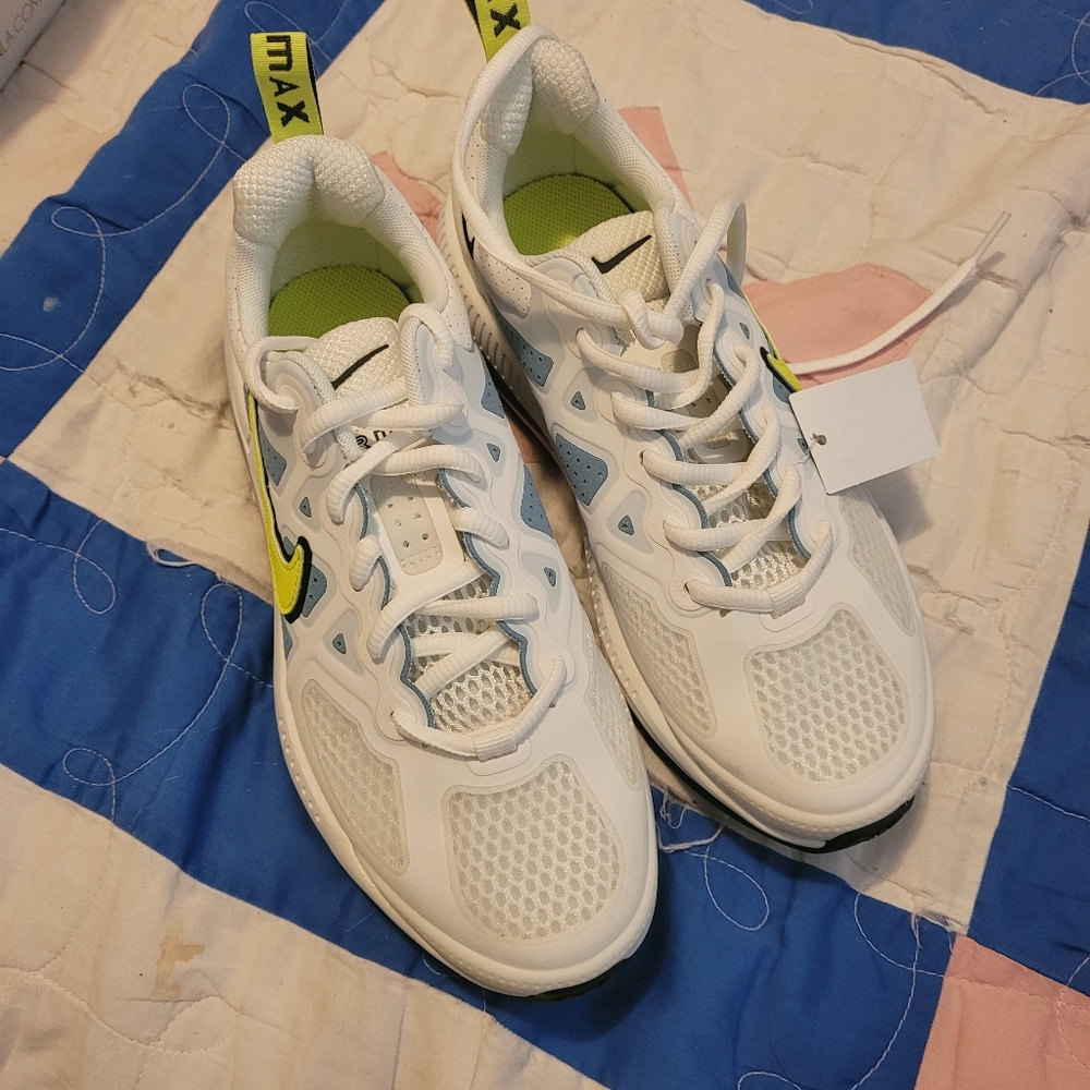 Nike Air Max Genome
